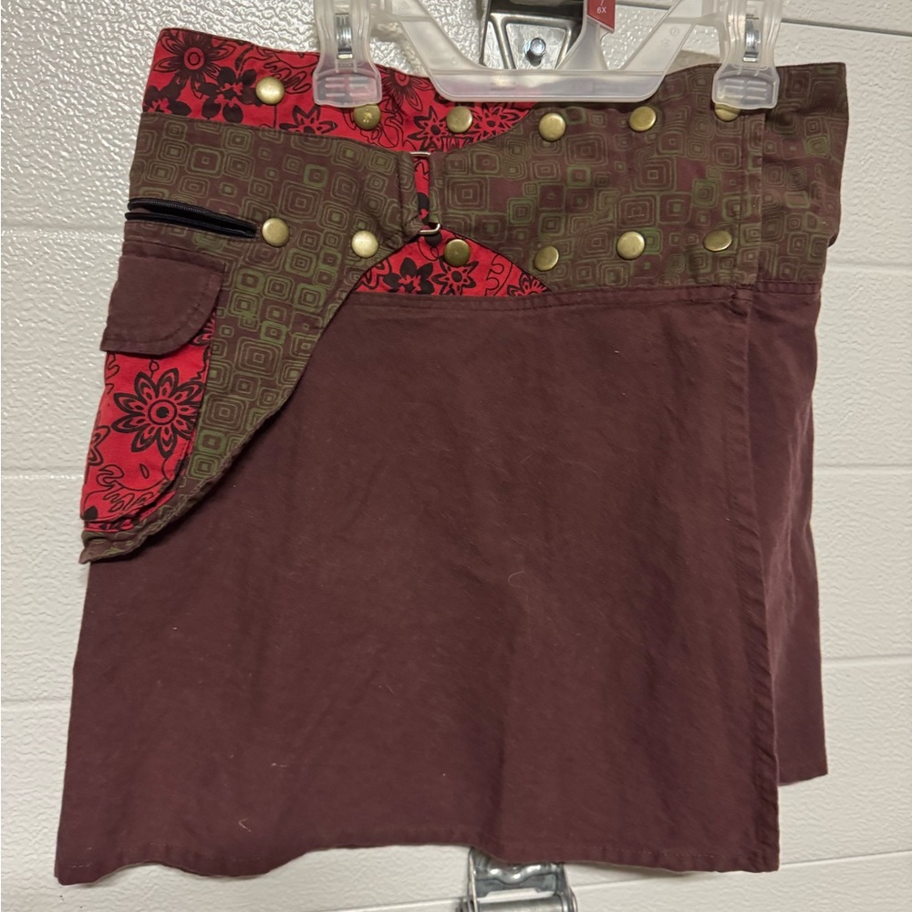 Chic Brown and Red Mini Skirt